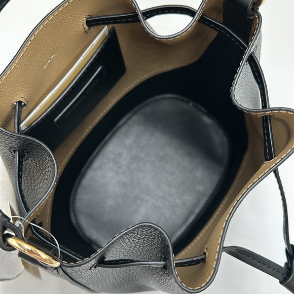 MICHAEL KORS  Reed Medium Pebbled Leather Bucket Bag Black NWT - Picture 11 of 14